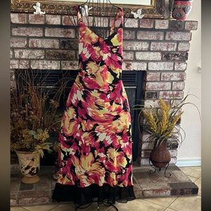 Mlle Gabrielle Women’s Pink Printed Sleeveless Tiered V-Neck Dress Sz 18”
